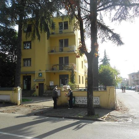 Residence Il Rampicante Monticelli Terme Exterior foto