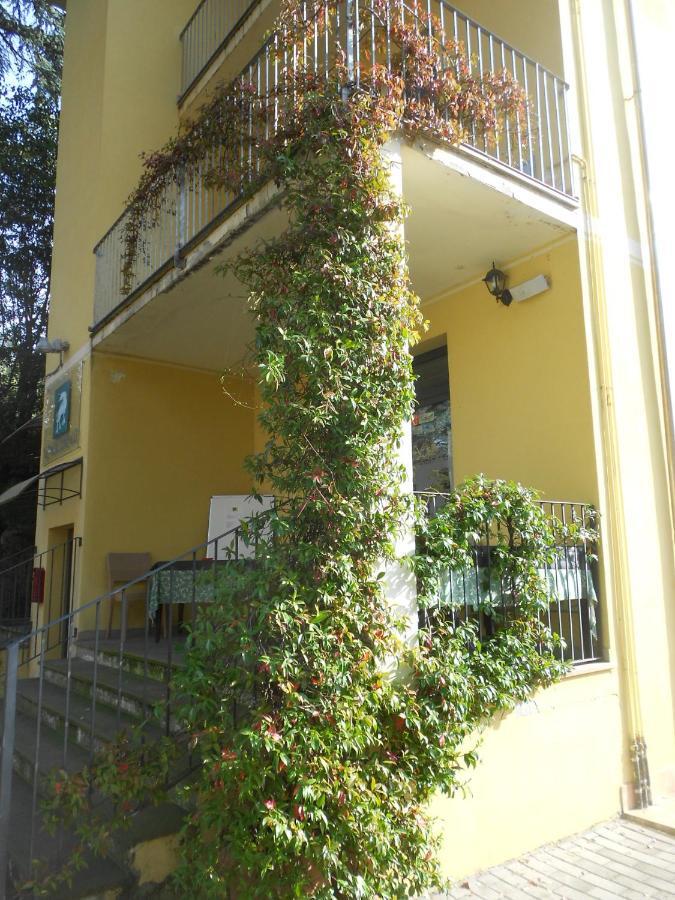 Residence Il Rampicante Monticelli Terme Exterior foto